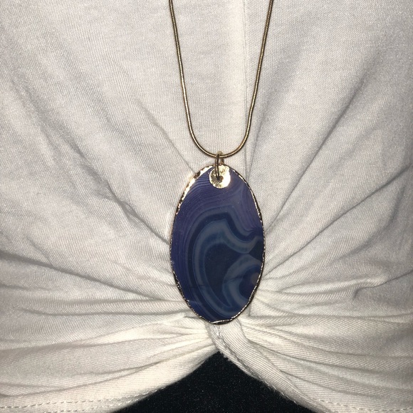 Purple long necklace 😍 - Picture 1 of 3
